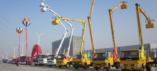 �߿����I(y��)܇�����ģ�Ʒ�N��һ�����۱�ʽ�߿����I(y��)܇_��s��ʽ�߿����I(y��)܇������ʽ������ϵ����������Ҳ���Է֞鴹ֱ����ʽ���ַQ����ʽ��������ʽ�߿����I(y��)܇���׸�ʽ���X�Ͻ�ʽ�����bжʽ�����д�ֱ����ʽ���������ش��������I(y��)�߶����ޣ��C(j��)���Բ������`�Ŀǰ����(n��i)�V���\(y��n)�õ����۱�ʽ�߿����I(y��)܇��